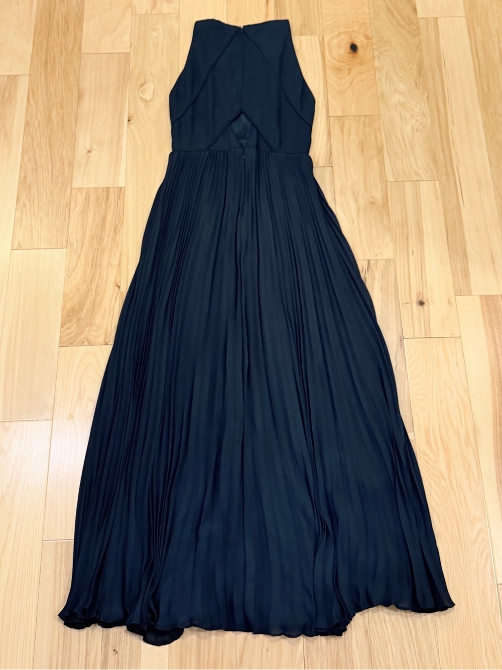 LIKE NEW Reiss Women’s Winnie Lux Pleated Maxi Dress - Picture 3 of 4